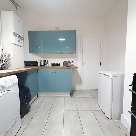 5bdr | Tram Access|free St Parking Ferienhaus