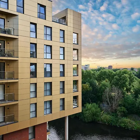 Joyful Management - Riverview 1 Bedroom 10 Min To Centre