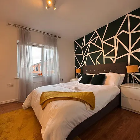 Stylish 4bd Townhouse - Centre - O2 Apollo * マンチェスター