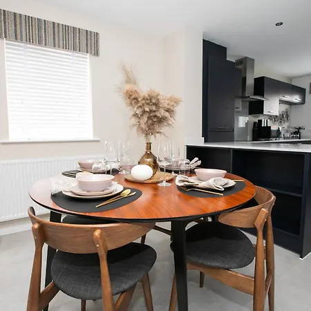 The Scenic Luxury House דירה מנצ'סטר