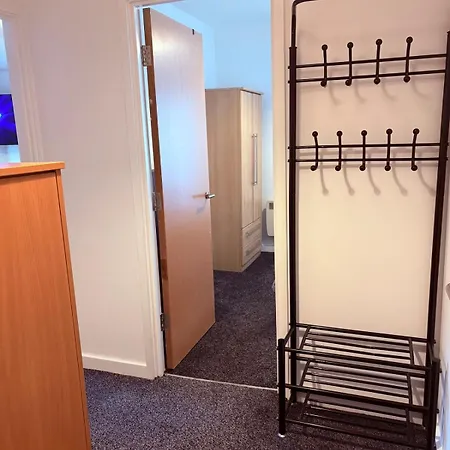 Apartment Trendy Trafford Flat With Patio Manchester