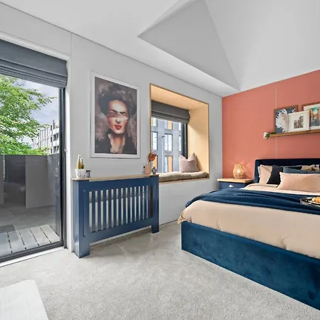 Cityscape Mcr Townhouse - Free Parking & Garden Vakantiehuis