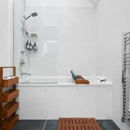 Cityscape Mcr Townhouse - Free Parking & Garden Vakantiehuis *