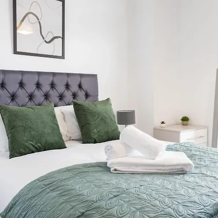 Contemporary In 公寓