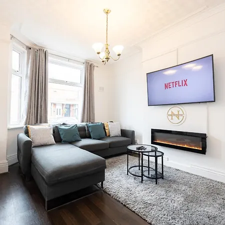 Old Trafford - Free Parking - 4 Guests Manchester