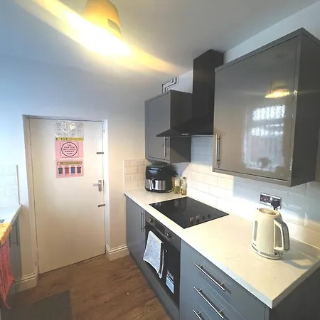 Quiet Spacious In Salford-samson Plab Pensión *