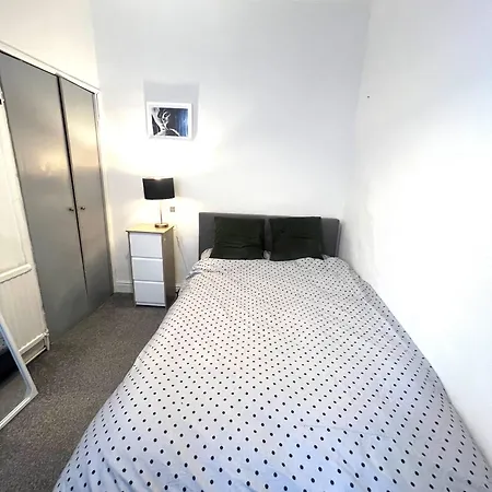 Quiet Spacious In Salford-samson Plab Pensión
