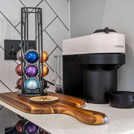 Cottonopolis Apartment *