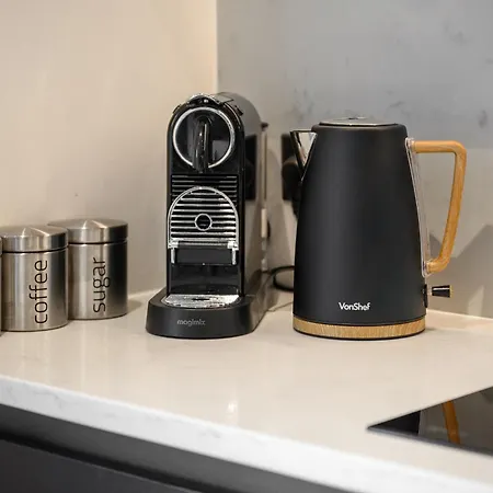 West Didsbury Retreat L Cinema L Sleeps 8 Дом отдыха *