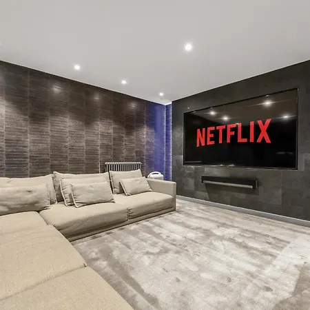West Didsbury Retreat L Cinema L Sleeps 8 Vakantiehuis Manchester