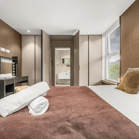 West Didsbury Retreat L Cinema L Sleeps 8 Vakantiehuis Manchester
