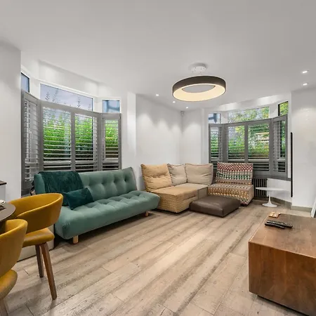 Дом отдыха West Didsbury Retreat L Cinema L Sleeps 8 *