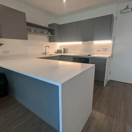 New 1br Gym Roof Terrace Lounge Manchester