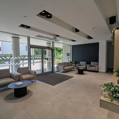 New 1br Gym Roof Terrace Lounge