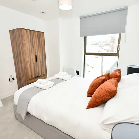 Contemporary 2 Bed * Manchester