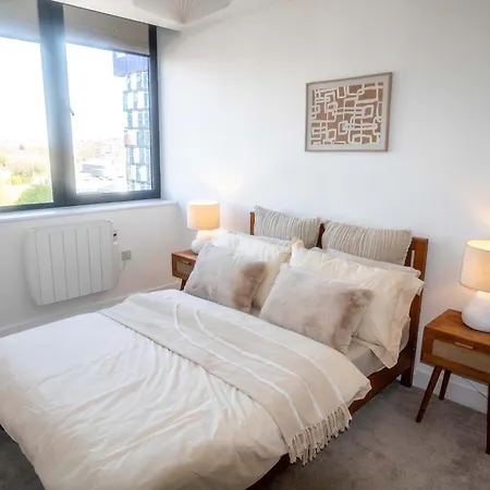 Lejlighed Zeni Alexandra Rise Two Bed Flat *