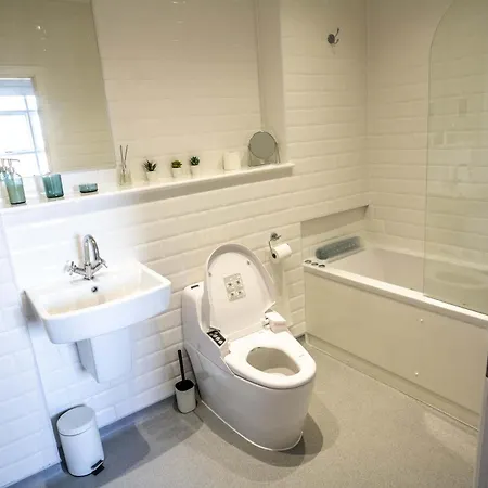 Lägenhet Stunning 2 Bed Near Etihad *
