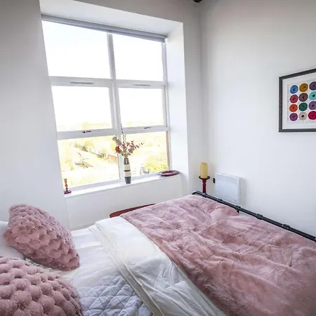 Stunning 2 Bed Near Etihad アパート マンチェスター