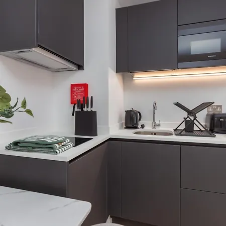 Cable Street Serviced Apartment *