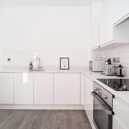 Stunning 2bed Close To Etihad *