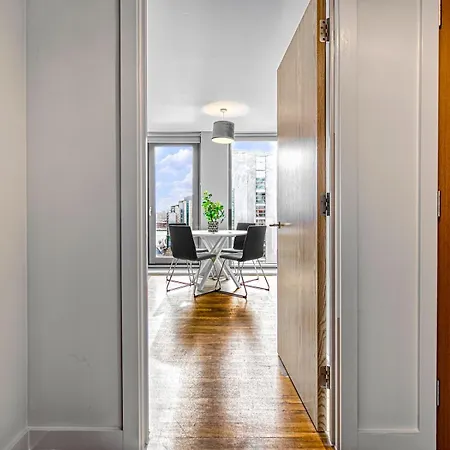 Beautiful Luxury By Media & Man Utd - Pass The Keys 公寓