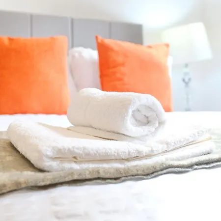 Mill Conversion Flat Mins From Bars Shops - Pass The Keys