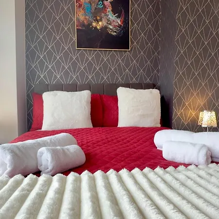 Prázdninový dům Northeast Sleeps 8 With Onsite Parking