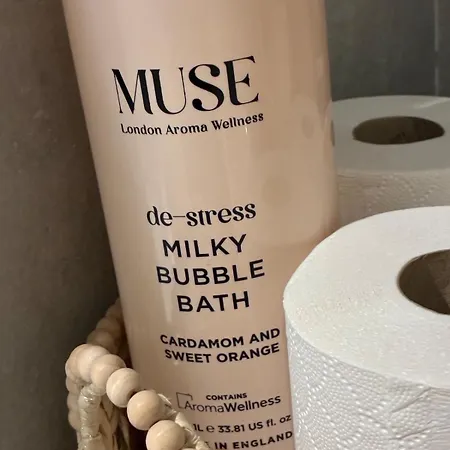 Luxury 2 Bed 13th Floor View Of Old Trafford