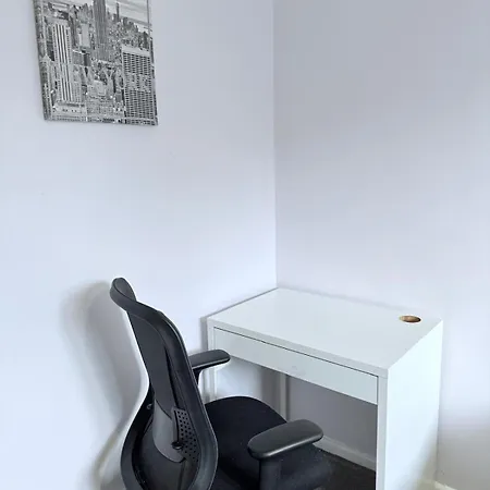 別荘 Spacious 3br Near Etihad And Coop Live Free Parking *