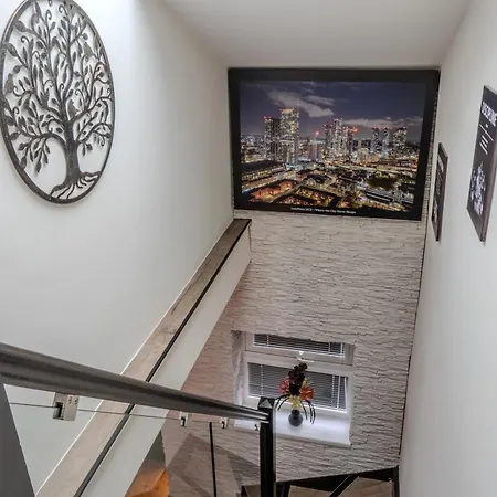 Luxehaus Mcr מנצ'סטר