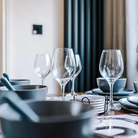 Casa vacanze Media Home, Sleeps 7, Full Kitchen, Parking For 2 Manchester