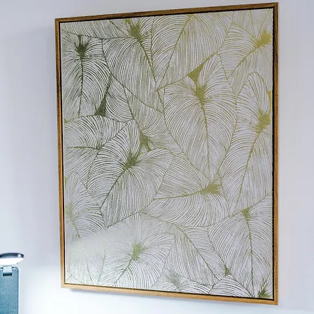 3br Salford Sleeps 7 Kitchen Parking