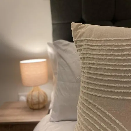 The Dyche-parking-local Attractions-fast Wi-fi Appartamento