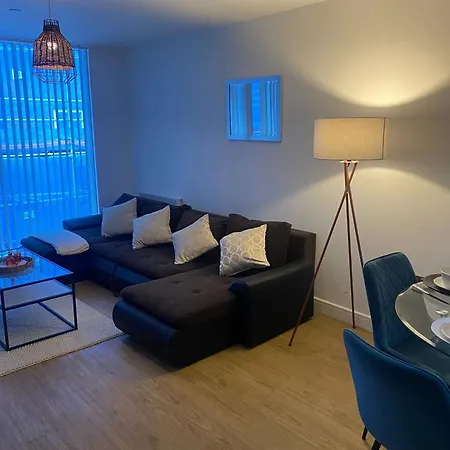 The Dyche-parking-local Attractions-fast Wi-fi * Manchester