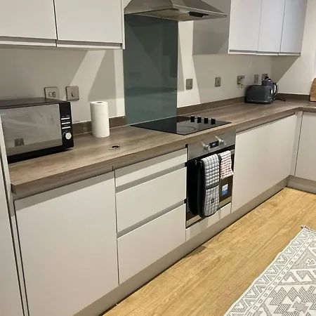 The Dyche - Spacious - Local Attractions Appartement