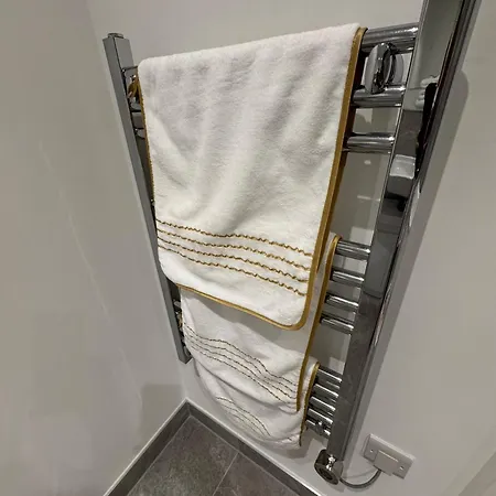 Exquisite Riverview 2bedroom Flat In Manchester. דירה *