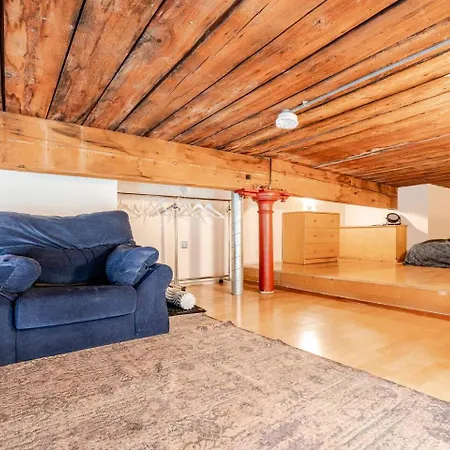 Stylish Loft - Center *