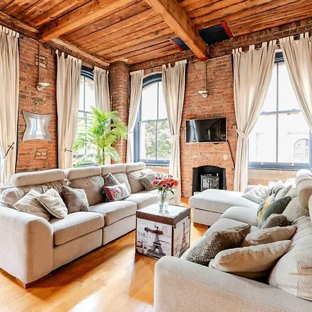 Stylish Loft - Center