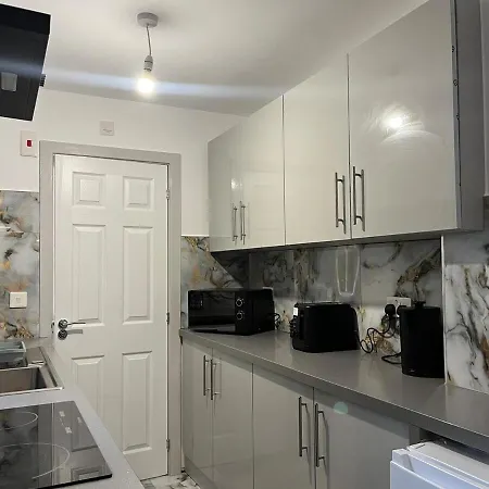 1Br-2 Double Beds-Sleeps 6-Perfect For Long Stays Apartamento *
