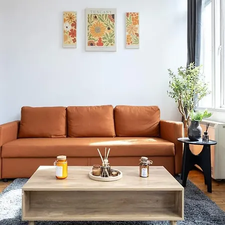 2 Bed Centre Flat Sleeps 6 Manchester