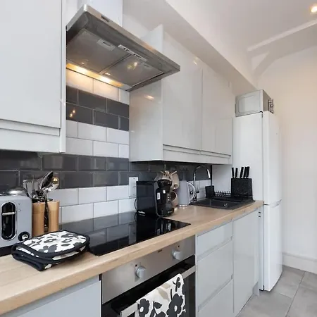 Sleeps 6 Stunning 2 Bed By Superhost Apartmán *