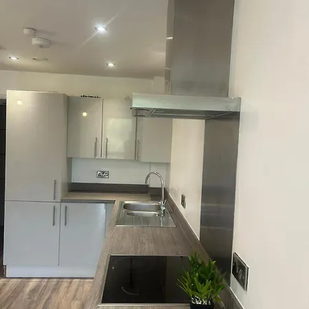 Near Old Trafford & Media 2br Flat Apartman *