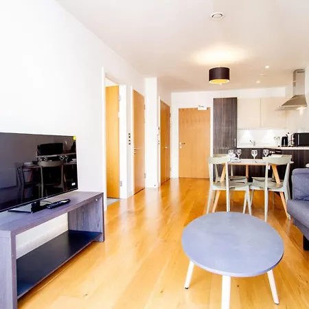 The Slate Yard- - Near Salford Station * מנצ'סטר