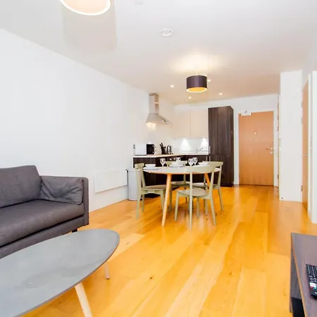The Slate Yard- - Near Salford Station * מנצ'סטר