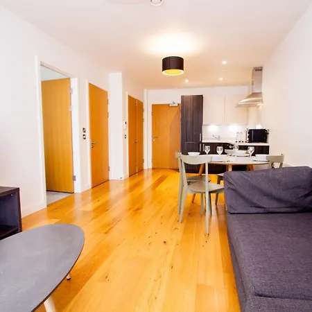 The Slate Yard- - Near Salford Station * מנצ'סטר
