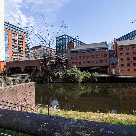 דירה The Slate Yard- - Near Salford Station מנצ'סטר