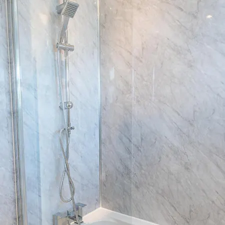 Apartamento 2 Bedroom Denton, Suitable For Professionals Needing A Peaceful Work Environment *