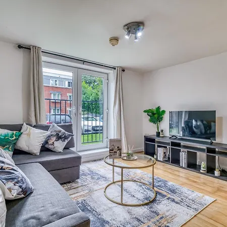 Appartement Modern 2br With Free Parking Sleeps 8 Walk To Old Trafford Manchester