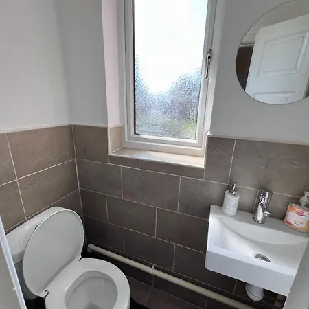 Primestay Homes 2 *