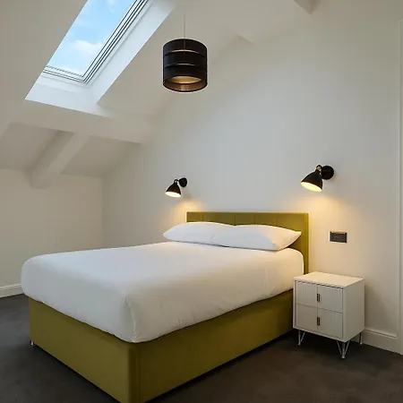 Kehoe's Penthouse Near Etihad Stadium & Coop Live Arena Sleeps 4 * Manchester